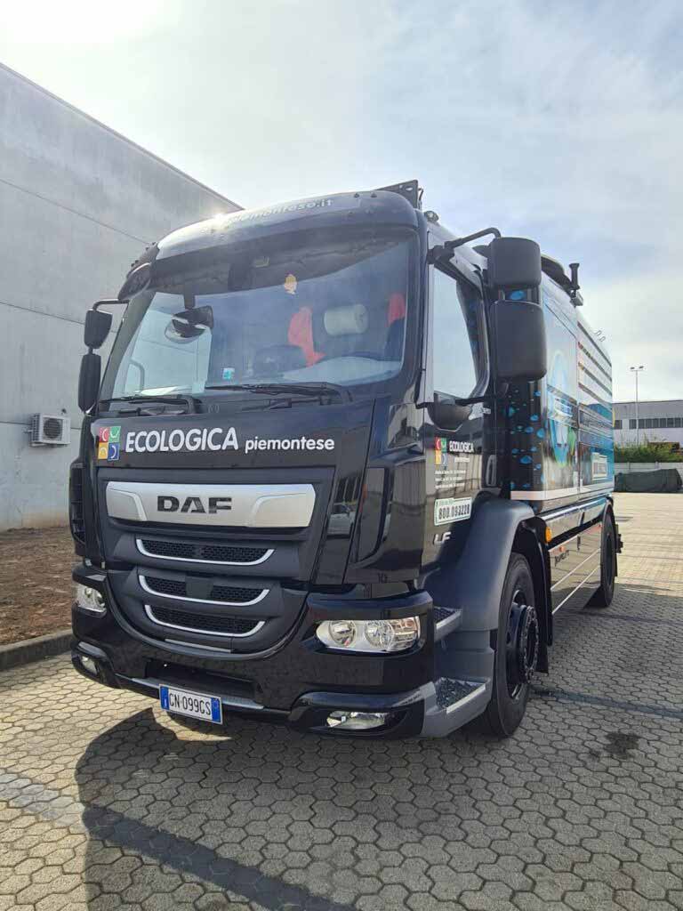 DAF 320