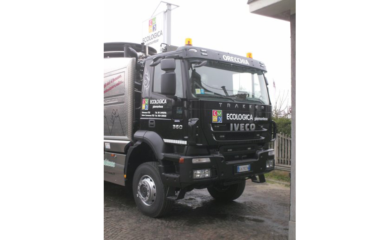 IVECO TRAKKER 4×4 ADR