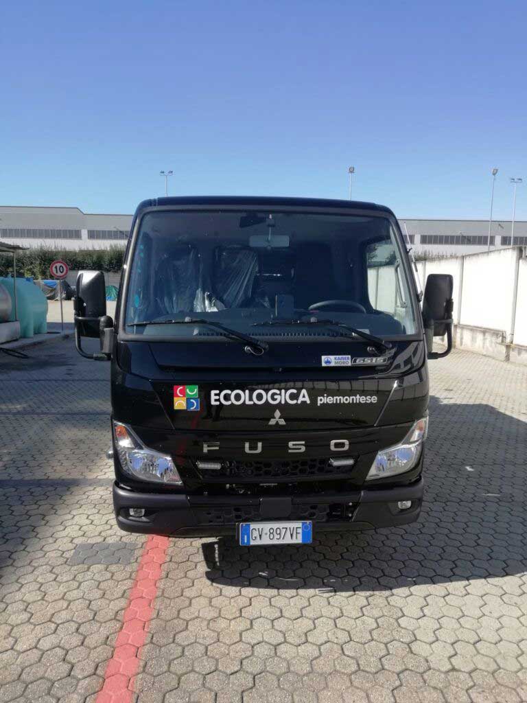 MITSUBISHI FUSO