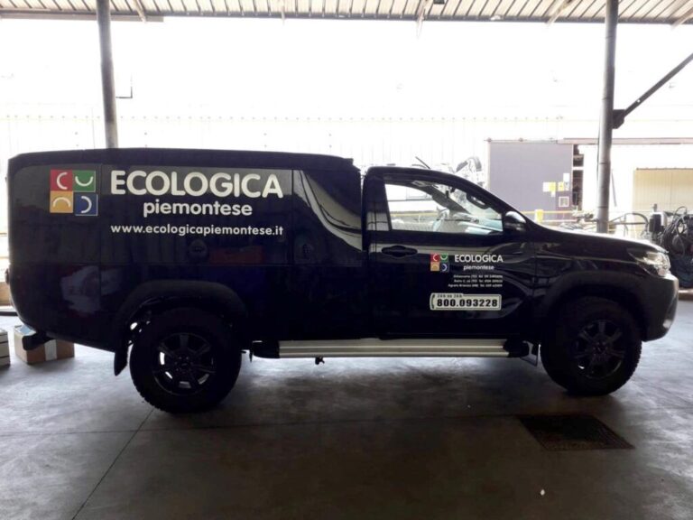 TOYOTA PICK UP 4X4